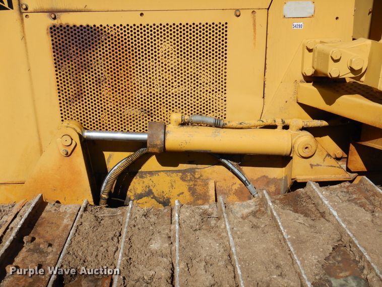 image for item DL3746 1992 Caterpillar D5C LGP  dozer