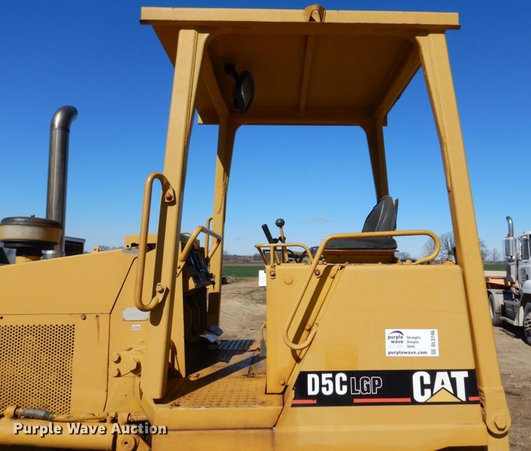 image for item DL3746 1992 Caterpillar D5C LGP  dozer