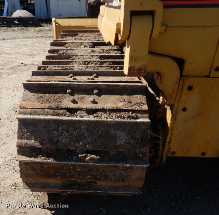 image for item DL3746 1992 Caterpillar D5C LGP  dozer
