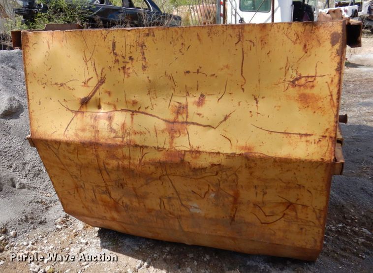 image for item DL3747 (3) dumpsters