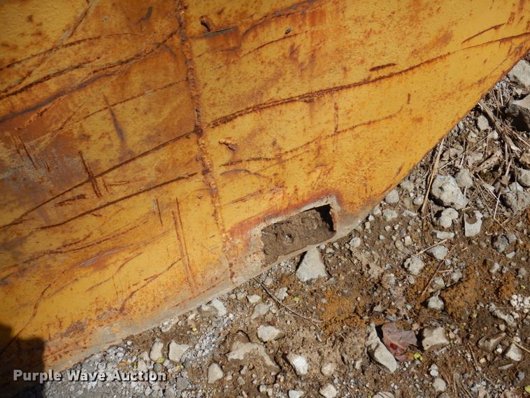 image for item DL3747 (3) dumpsters