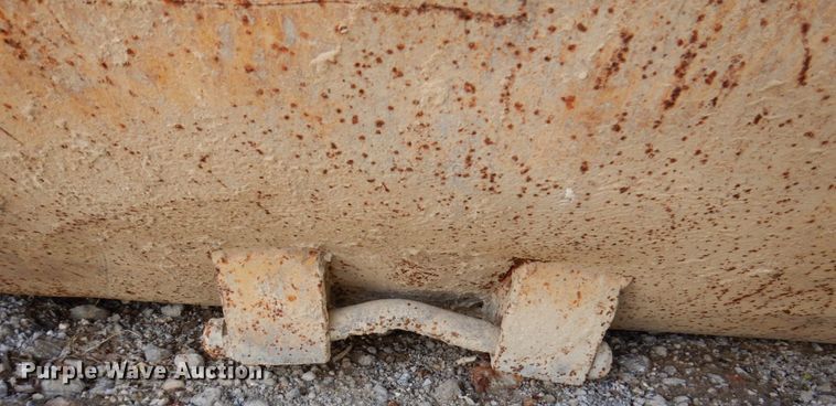 image for item DL3747 (3) dumpsters