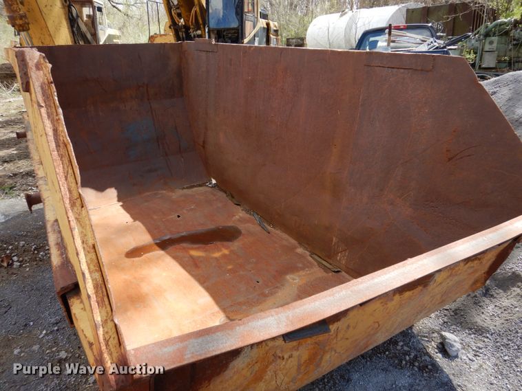 image for item DL3747 (3) dumpsters