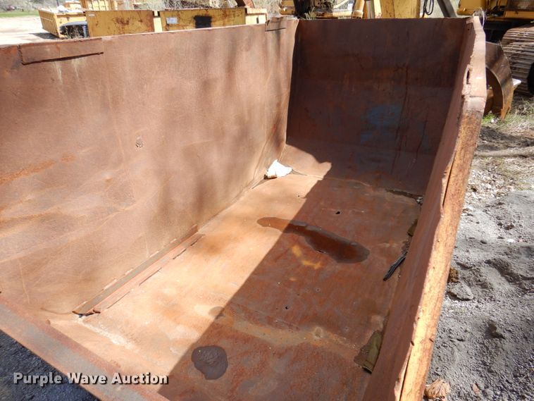 image for item DL3747 (3) dumpsters