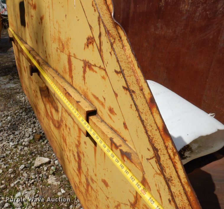 image for item DL3747 (3) dumpsters