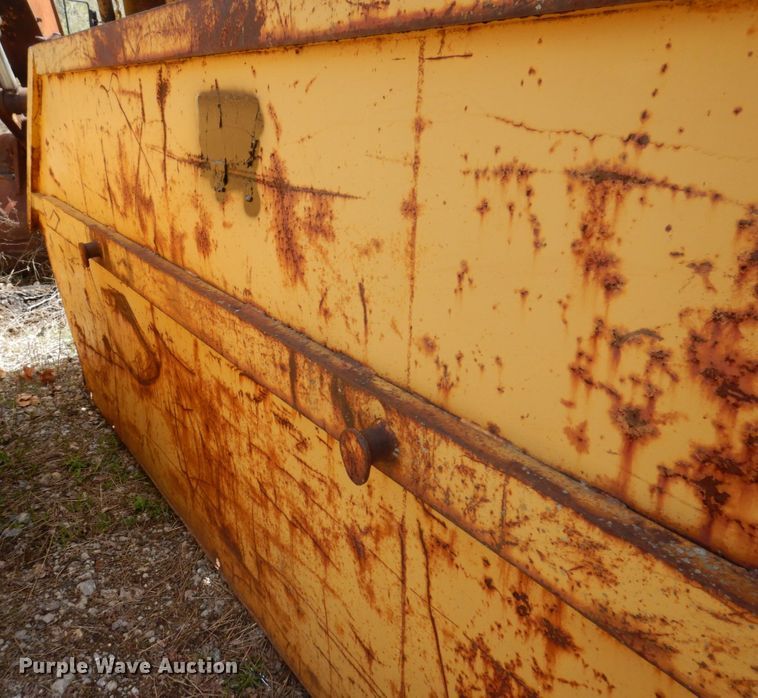 image for item DL3747 (3) dumpsters