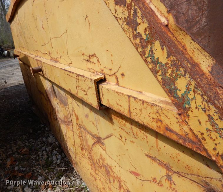 image for item DL3747 (3) dumpsters