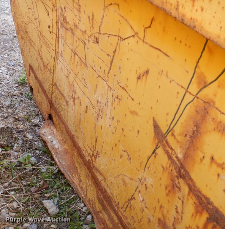 image for item DL3747 (3) dumpsters