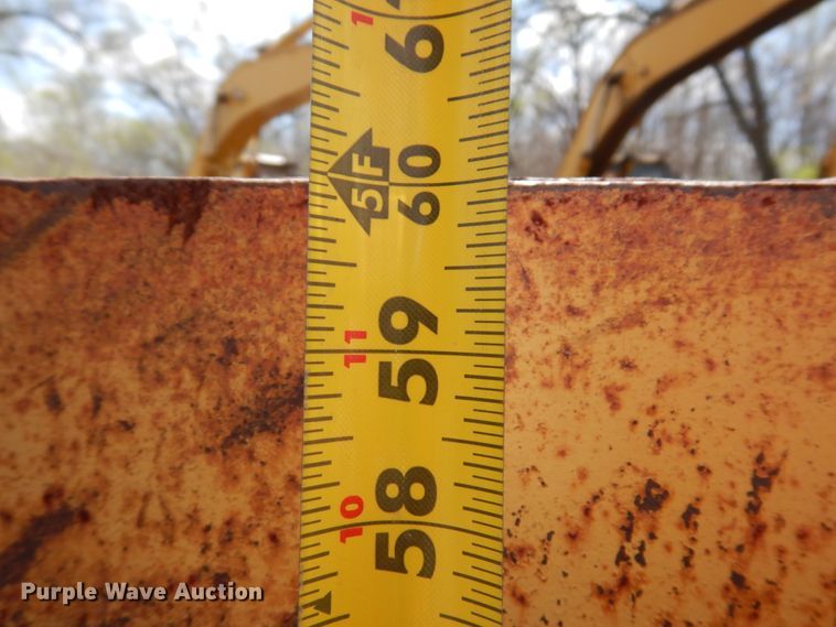 image for item DL3747 (3) dumpsters