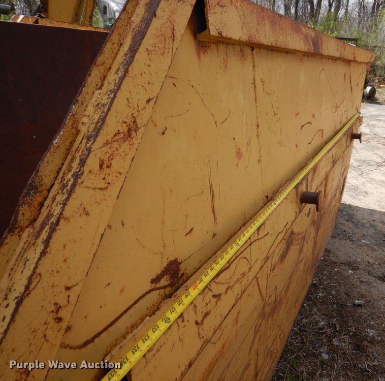 image for item DL3747 (3) dumpsters