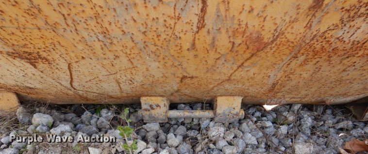 image for item DL3747 (3) dumpsters