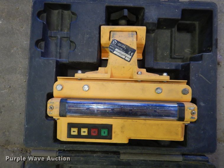 image for item DL5959 83" W skid steer box grader