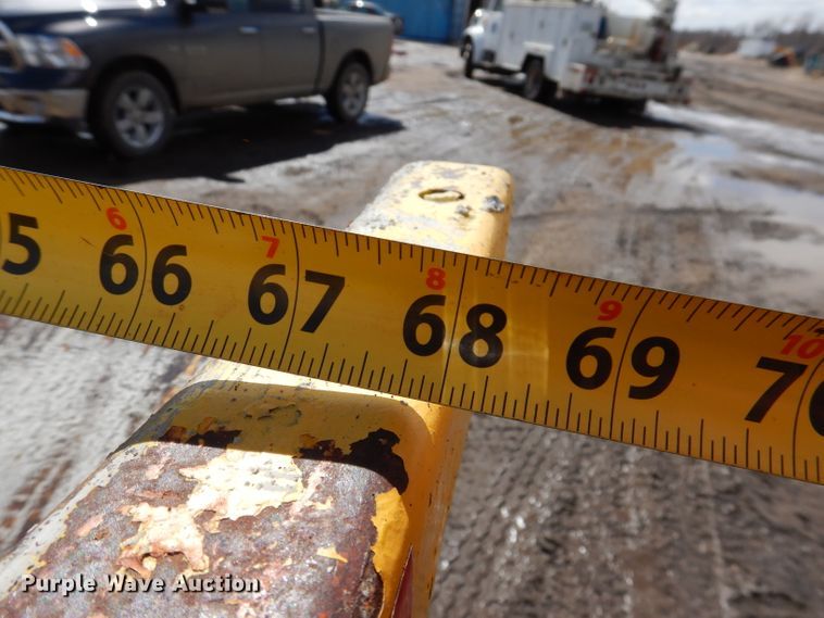 image for item DL5971 1998 Thwaites Alldrive 8000  concrete buggy