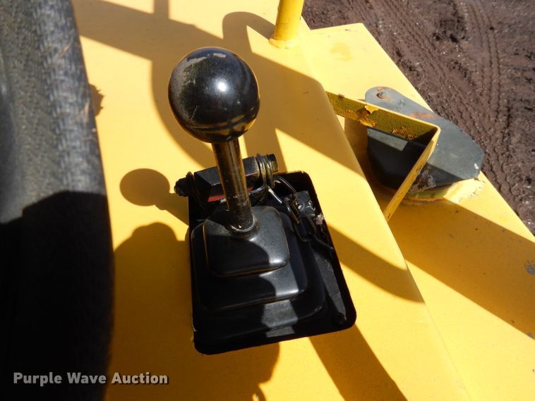 image for item DL5971 1998 Thwaites Alldrive 8000  concrete buggy