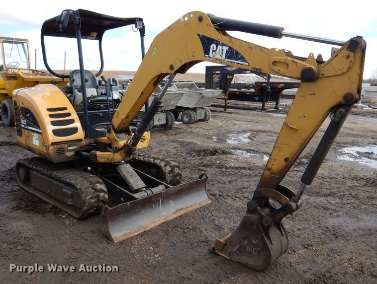 image for item DL5972 2006 Caterpillar 302.5C  mini excavator