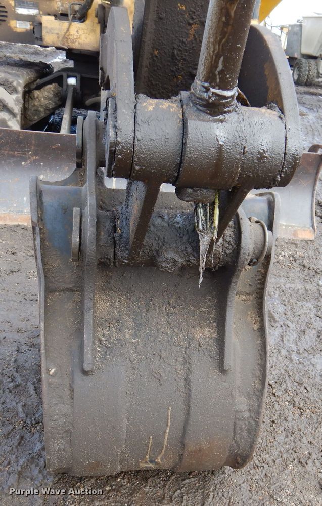 image for item DL5972 2006 Caterpillar 302.5C  mini excavator