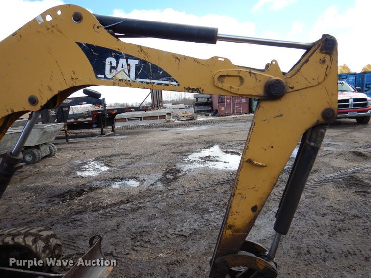 image for item DL5972 2006 Caterpillar 302.5C  mini excavator