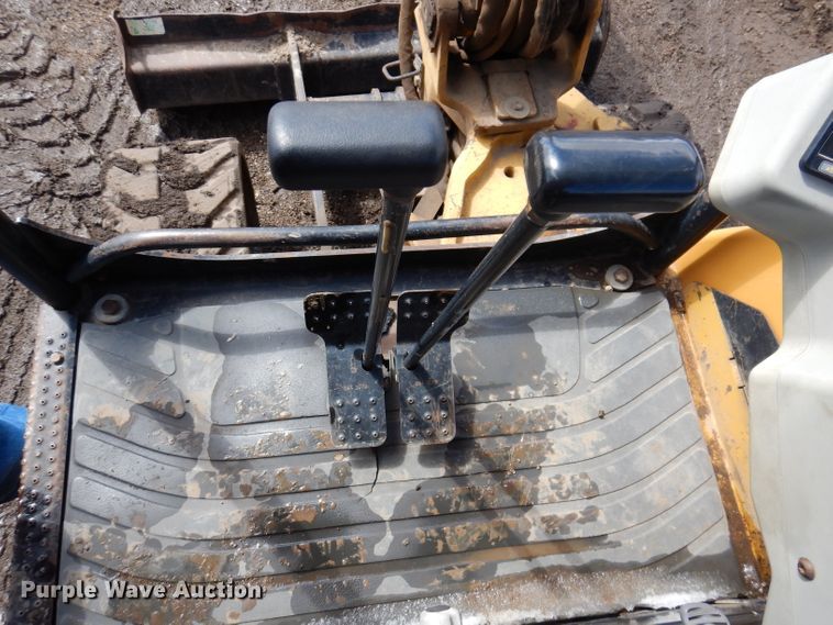 image for item DL5972 2006 Caterpillar 302.5C  mini excavator