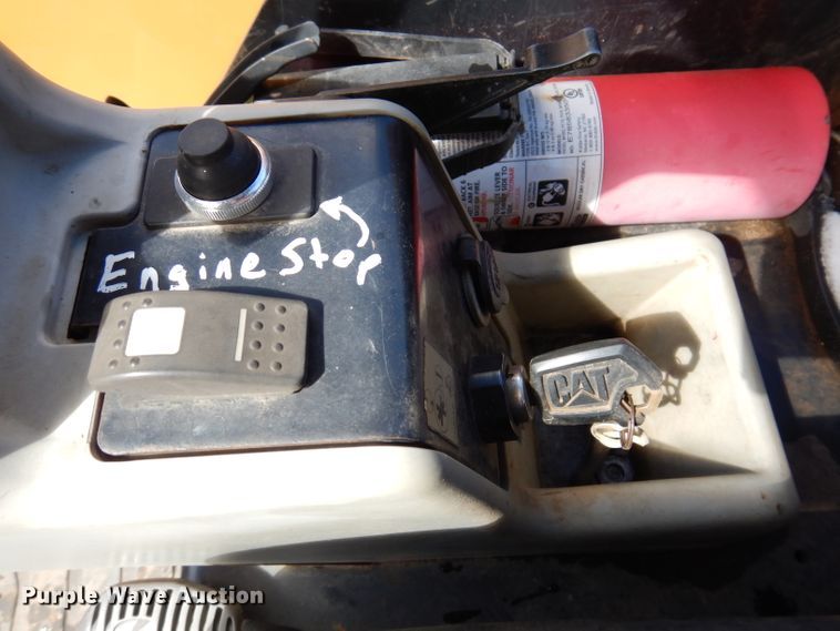 image for item DL5972 2006 Caterpillar 302.5C  mini excavator