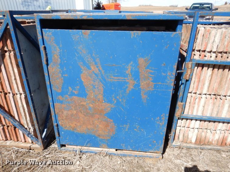 image for item DL5973 Approximately 1,026 Duraform Resi-ply concrete wall forms