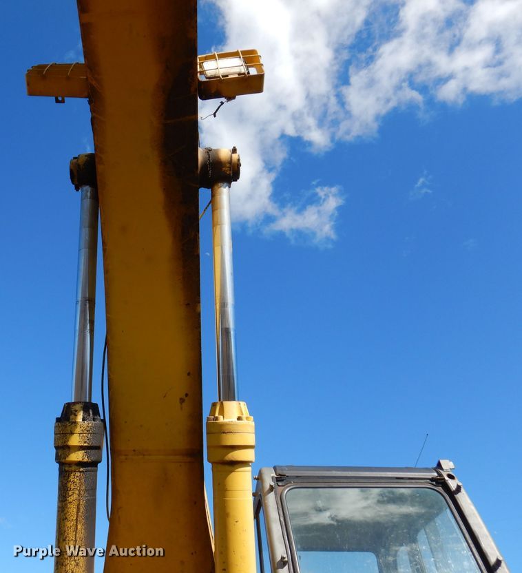 image for item DL5974 1996 Kobelco SK270LC Mark IV  excavator