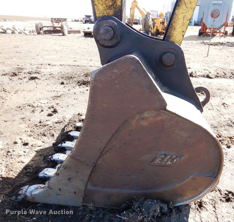 image for item DL5974 1996 Kobelco SK270LC Mark IV  excavator