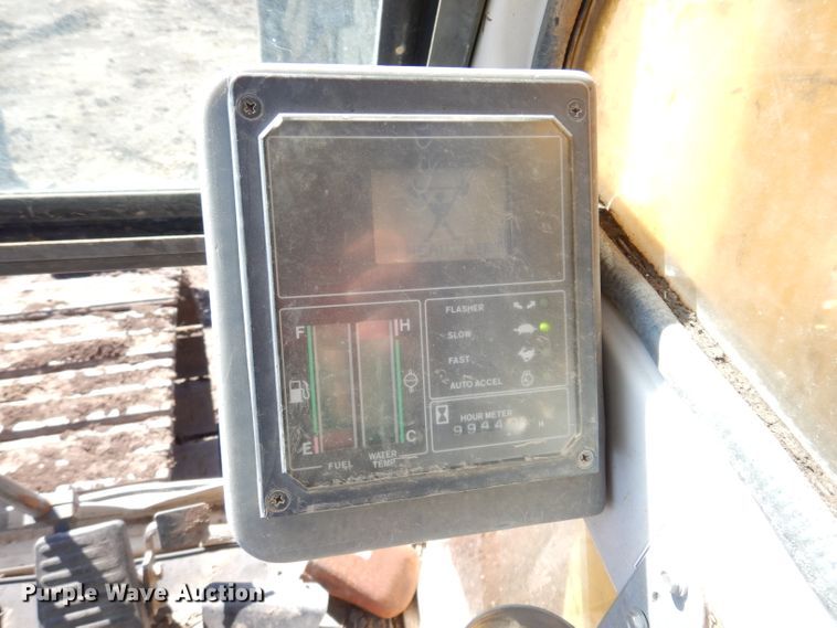 image for item DL5974 1996 Kobelco SK270LC Mark IV  excavator