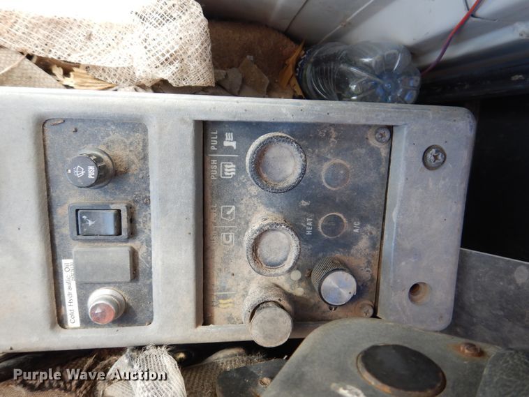 image for item DL5974 1996 Kobelco SK270LC Mark IV  excavator