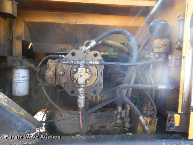 image for item DL5974 1996 Kobelco SK270LC Mark IV  excavator