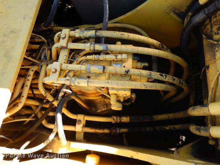 image for item DL5974 1996 Kobelco SK270LC Mark IV  excavator