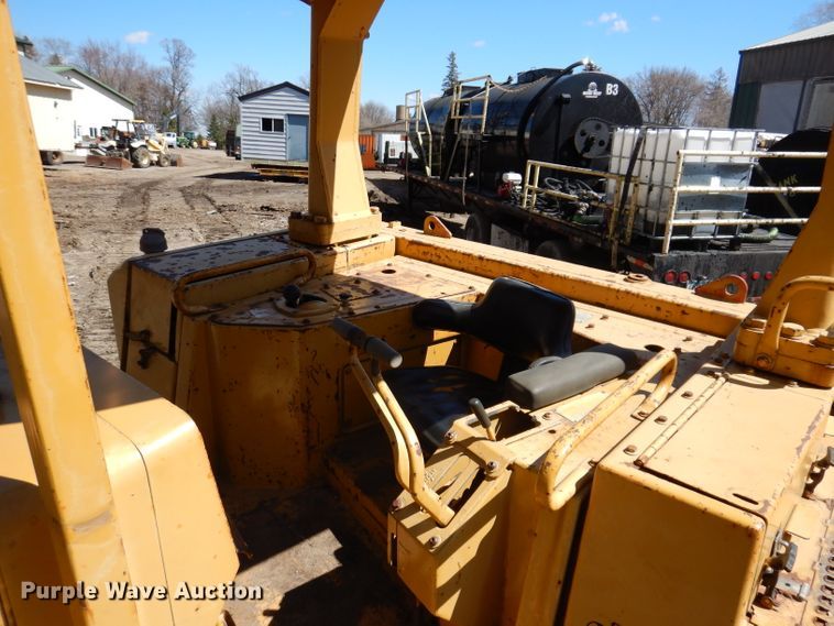 image for item DL5980 1986 Caterpillar D6H  dozer