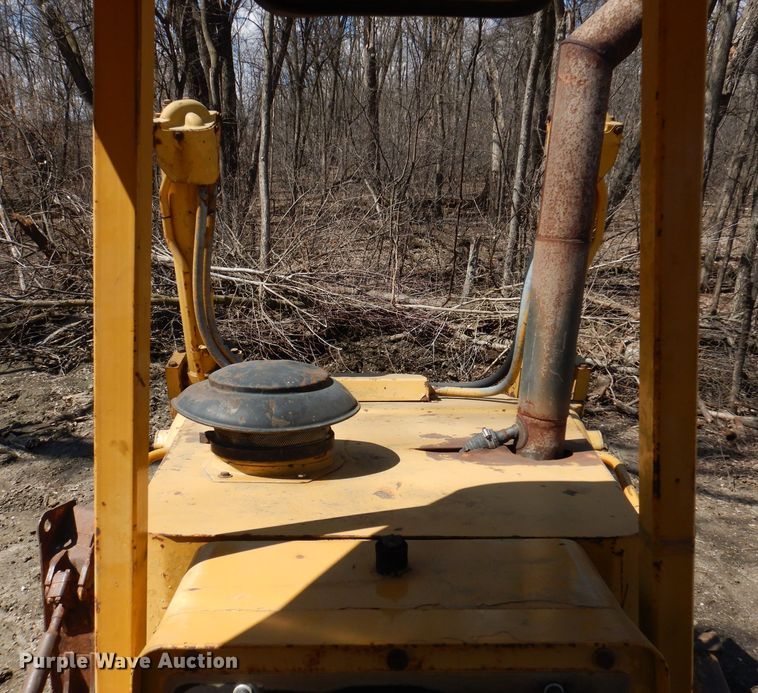image for item DL5980 1986 Caterpillar D6H  dozer