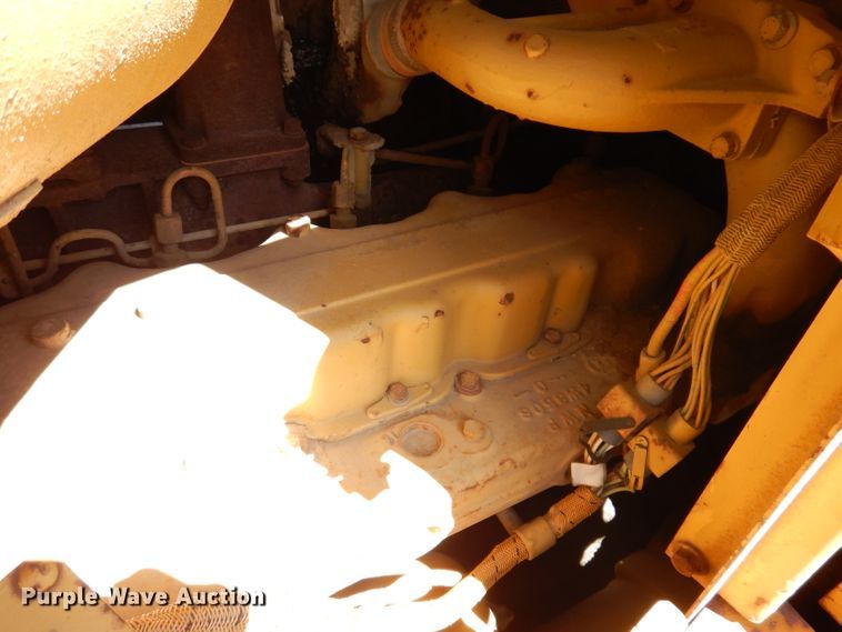 image for item DL5980 1986 Caterpillar D6H  dozer