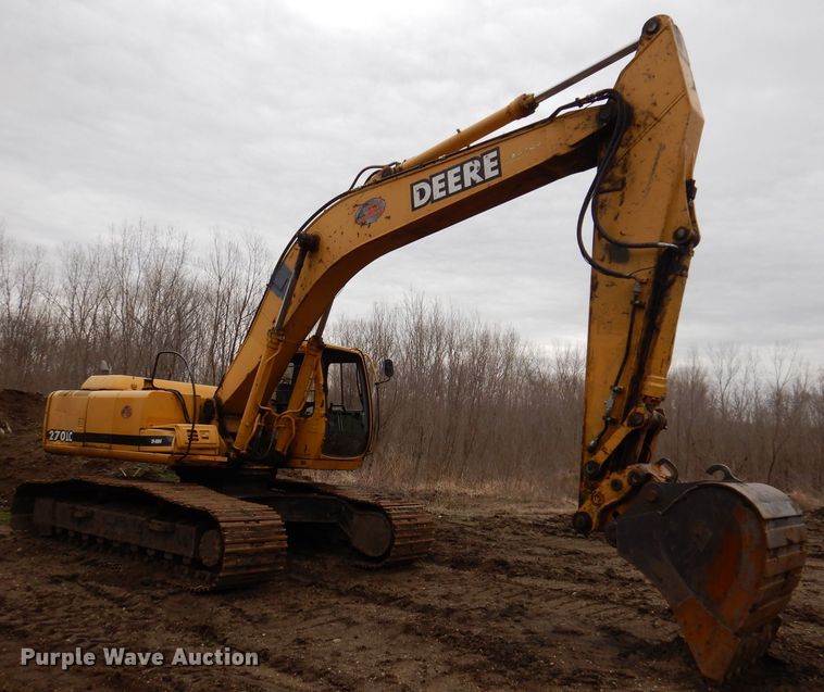 image for item DL5981 2001 John Deere 270LC  excavator