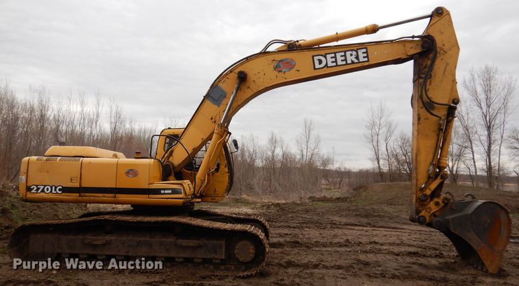 image for item DL5981 2001 John Deere 270LC  excavator