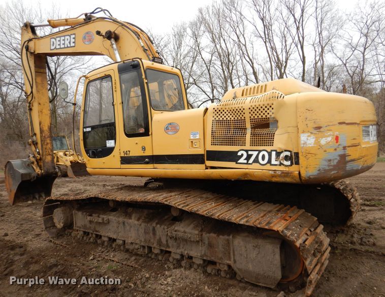 image for item DL5981 2001 John Deere 270LC  excavator
