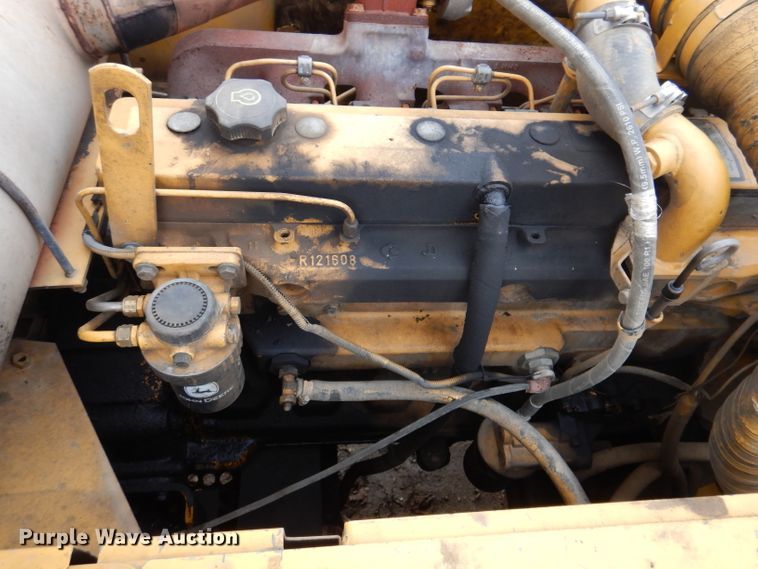 image for item DL5981 2001 John Deere 270LC  excavator