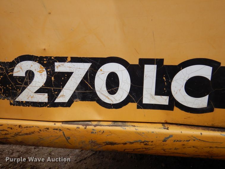 image for item DL5981 2001 John Deere 270LC  excavator