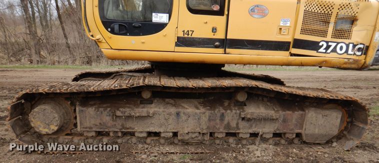 image for item DL5981 2001 John Deere 270LC  excavator