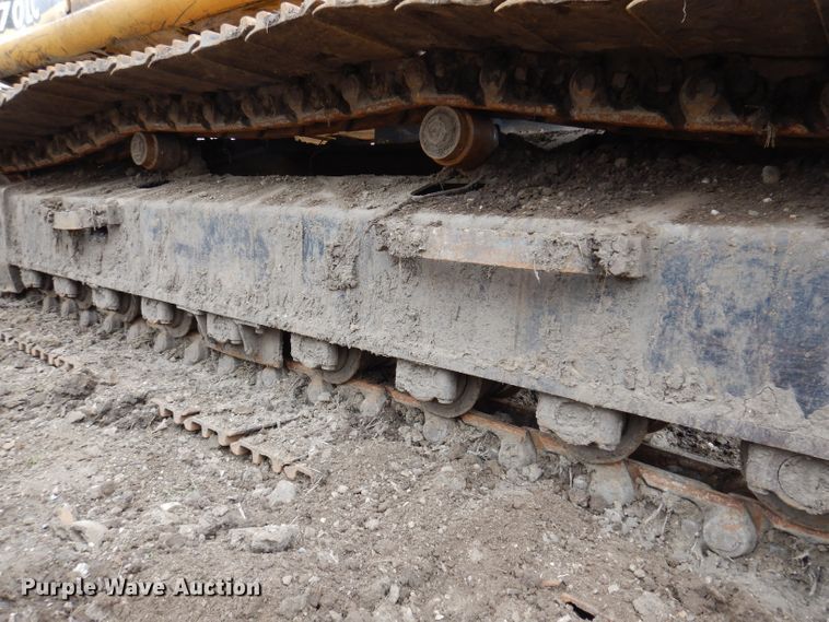 image for item DL5981 2001 John Deere 270LC  excavator