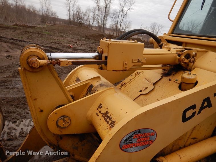 image for item DL5982 1988 Caterpillar 943  track loader