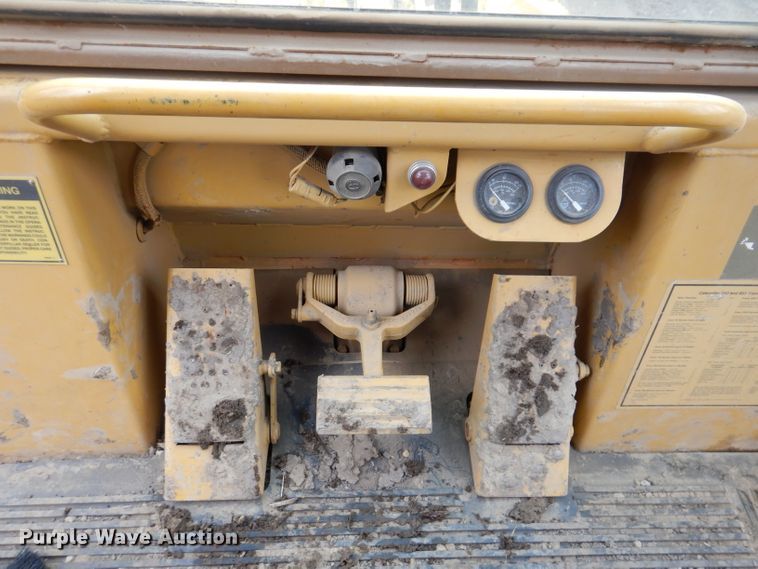 image for item DL5982 1988 Caterpillar 943  track loader