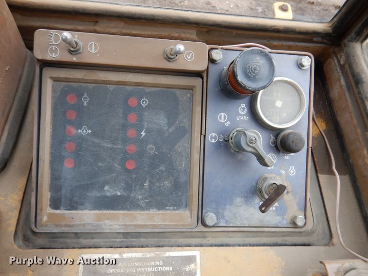 image for item DL5982 1988 Caterpillar 943  track loader