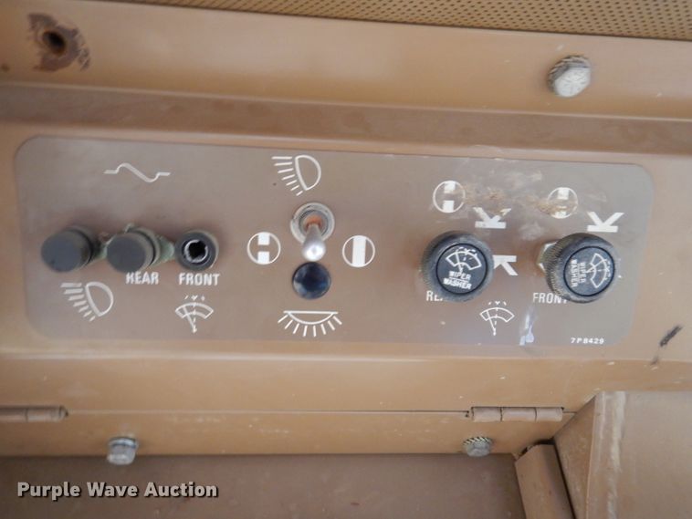 image for item DL5982 1988 Caterpillar 943  track loader