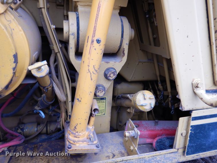 image for item DL5982 1988 Caterpillar 943  track loader