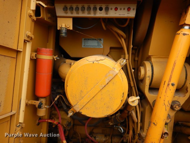 image for item DL5982 1988 Caterpillar 943  track loader