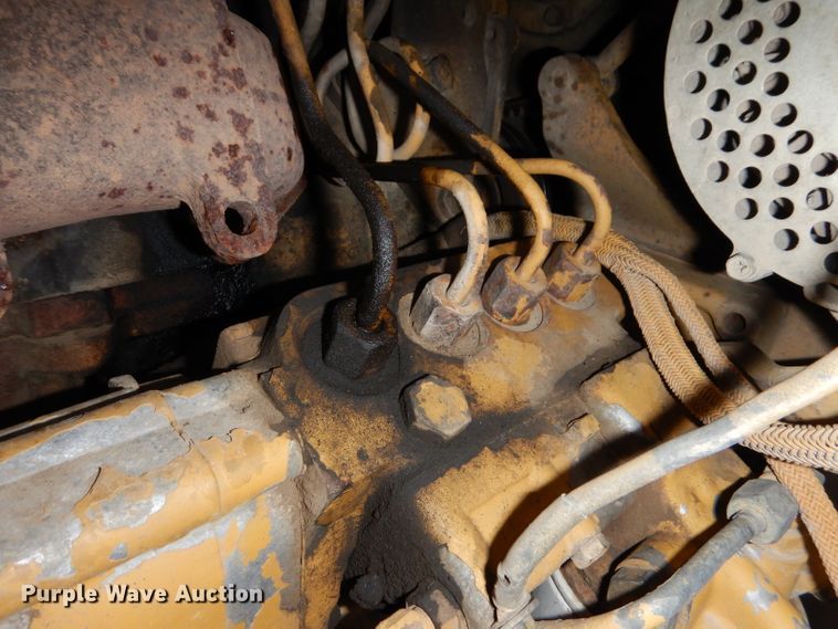 image for item DL5982 1988 Caterpillar 943  track loader