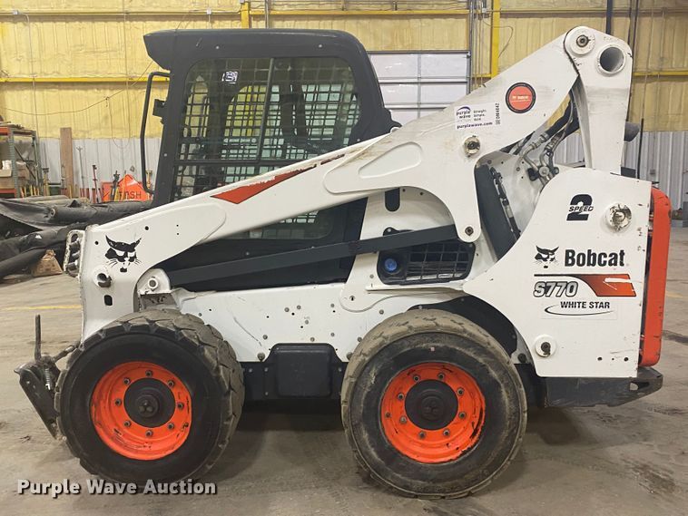 image for item DM4042 2018 Bobcat S770  skid steer loader