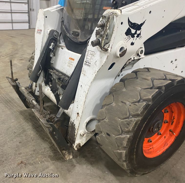 image for item DM4042 2018 Bobcat S770  skid steer loader