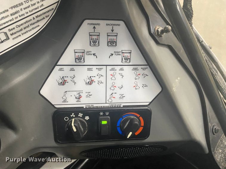 image for item DM4042 2018 Bobcat S770  skid steer loader